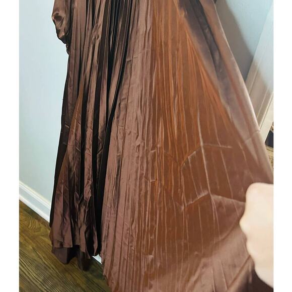 Ieena for Mac Duggal Brown Long Sleeve Pleated Full Skirt Cut Out Sides Gown 6 - Picture 10 of 16